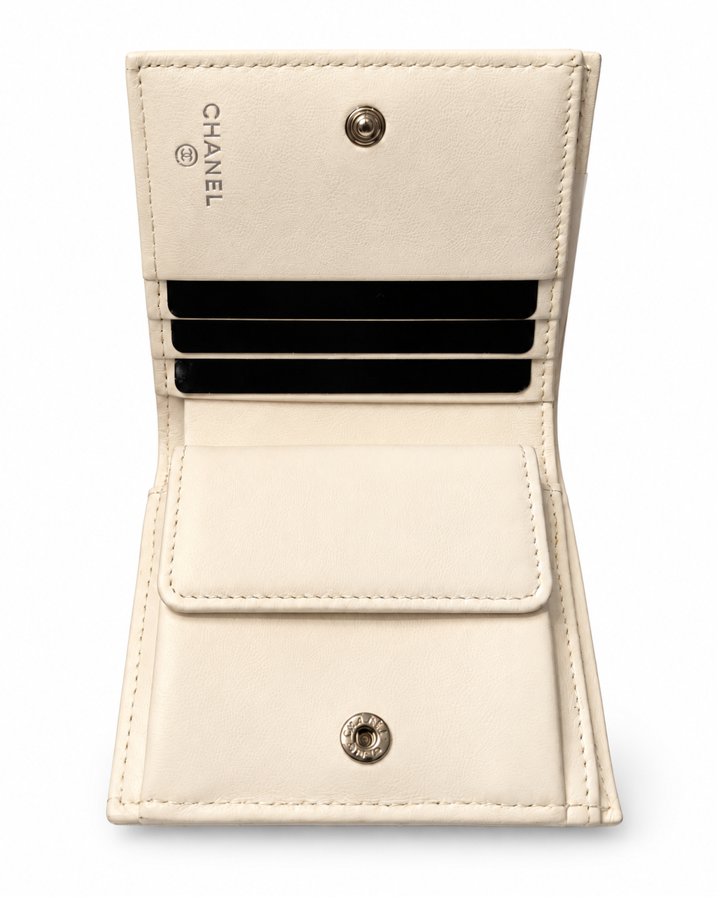 Chanel White Quilted Leather Compact Wallet with Silver-Tone CC Hardware