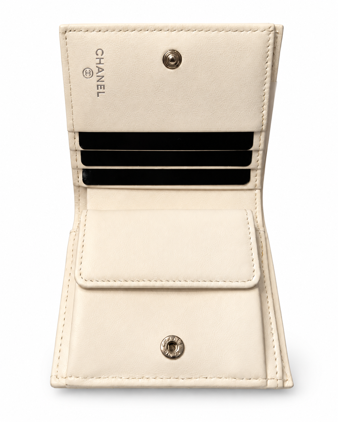 Chanel White Quilted Leather Compact Wallet with Silver-Tone CC Hardware
