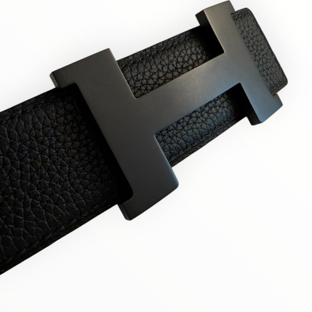 Hermès Reversible H Belt in Black Togo Leather with Matte Black Hardware – 90cm