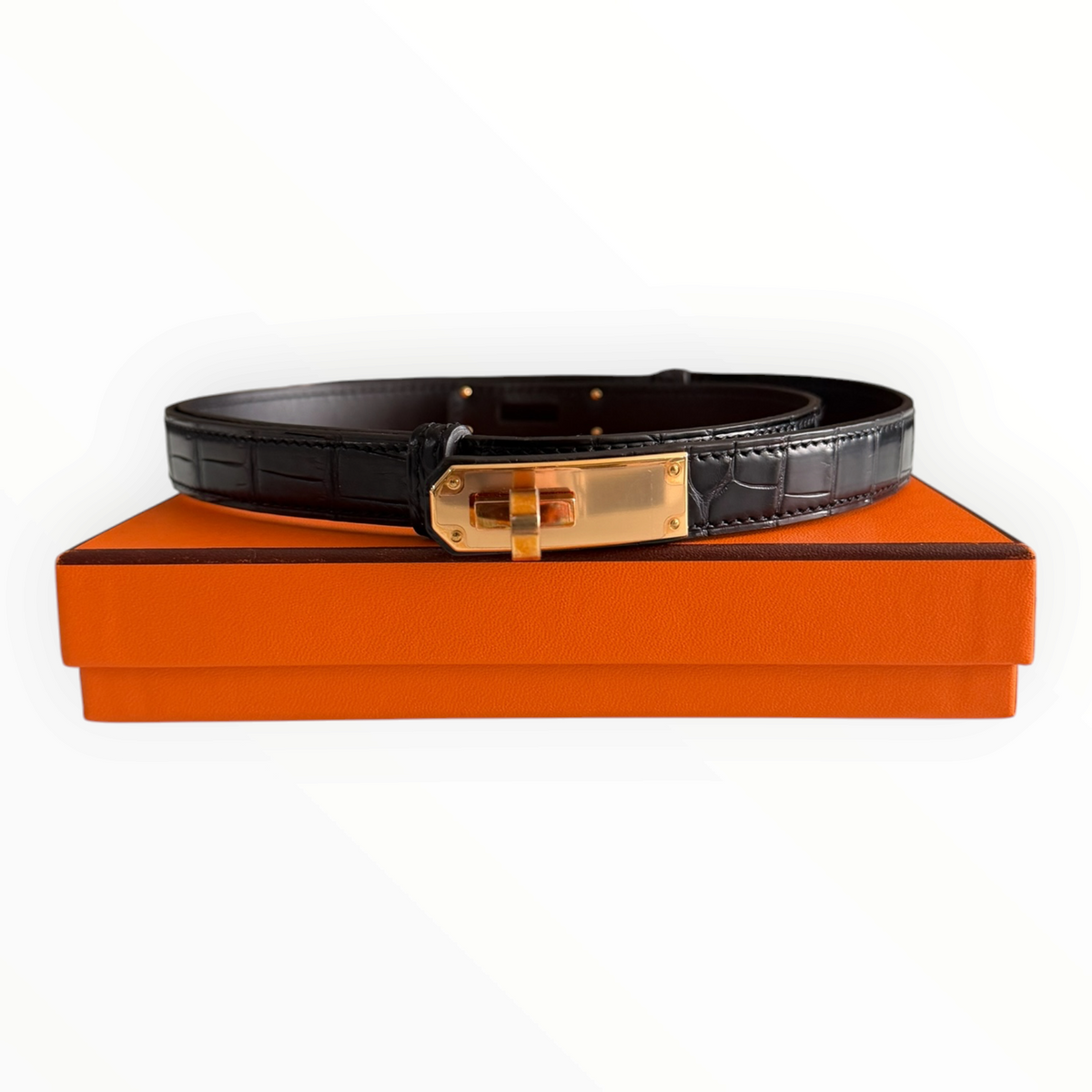 Hermès Kelly 18 Belt – Noir Matte Alligator with Gold Hardware