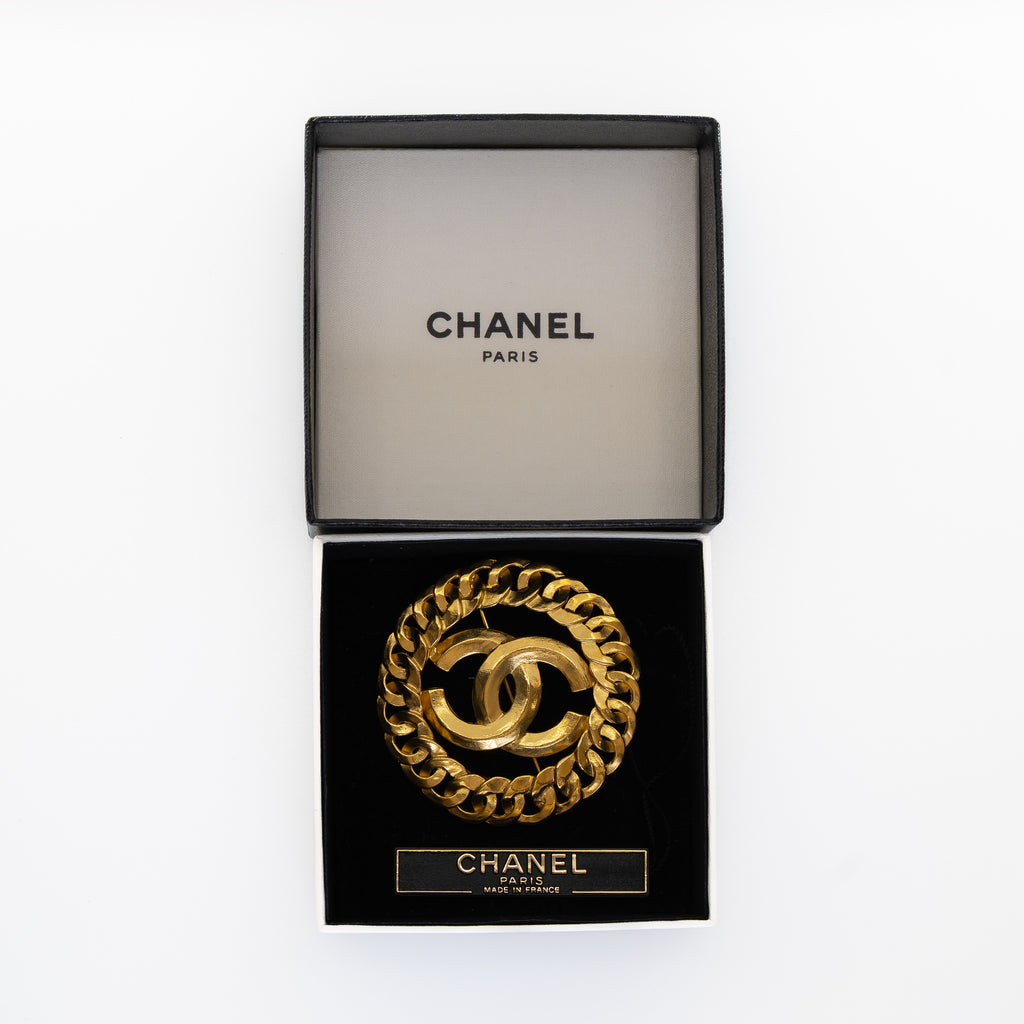 Vintage CC Round Chain Brooch 1996