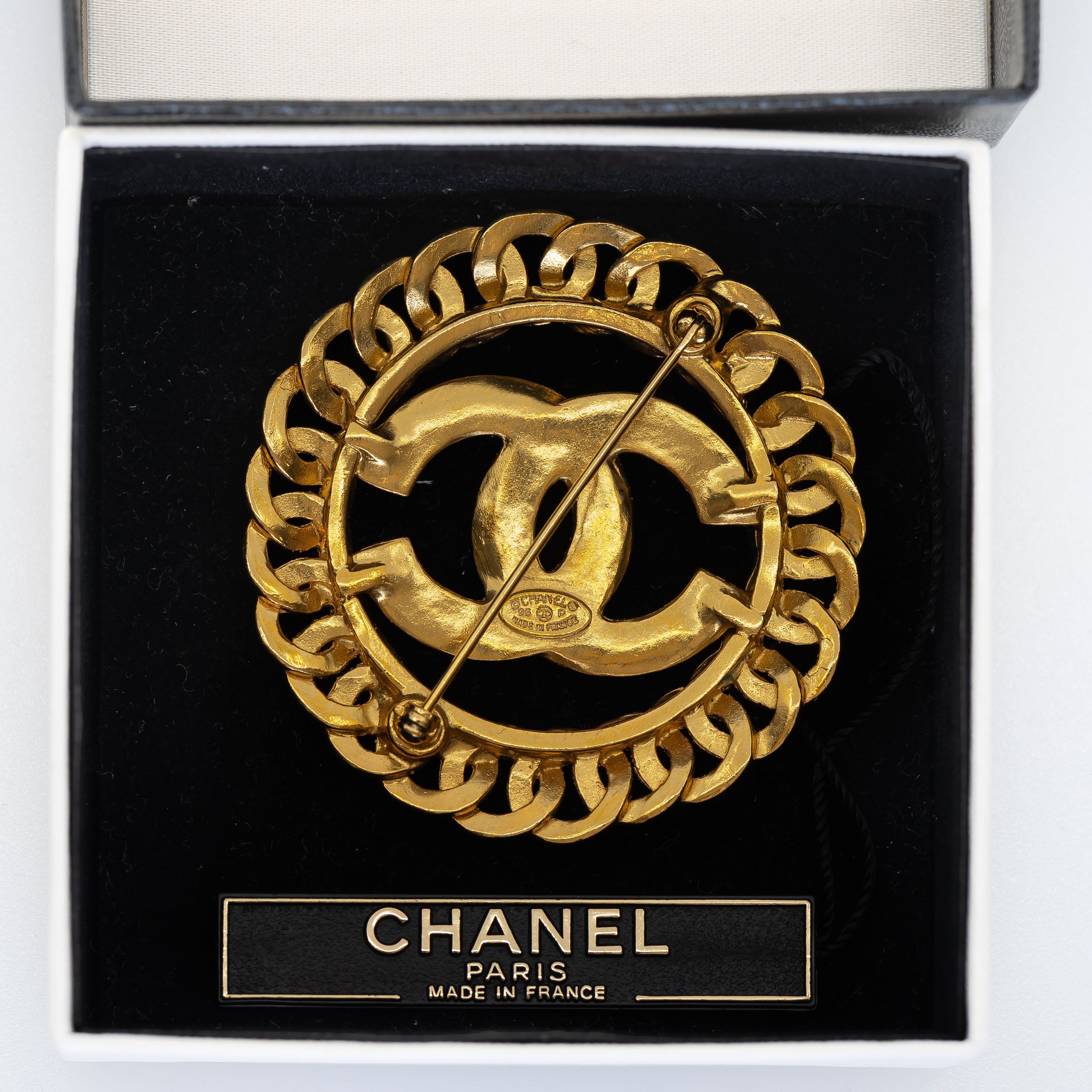 Vintage CC Round Chain Brooch 1996